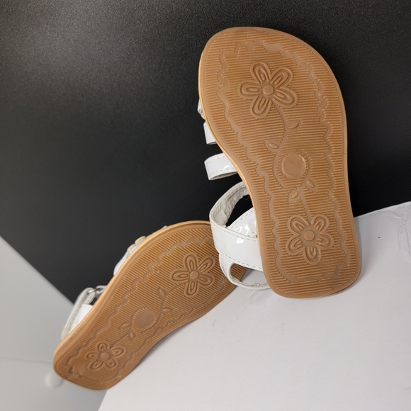 Laura Ashley - Picture 4 of 4